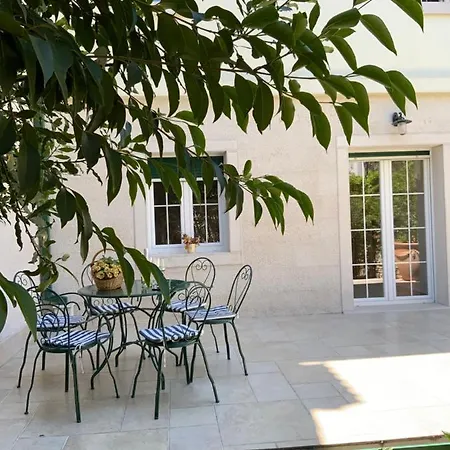 Provance Lägenhet *