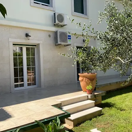 Provance Appartement Pula