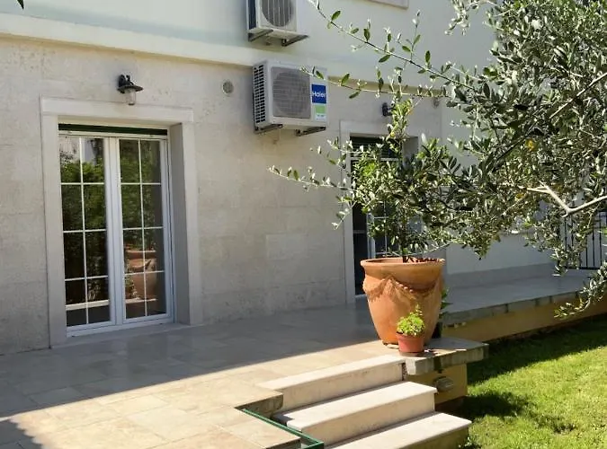 Provance Apartman Pula